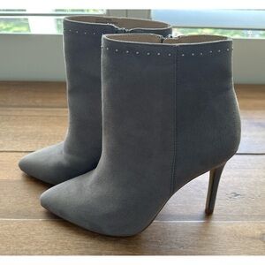 NWOT NEIMAN MARCUS Microsuede Booties Gray | 7